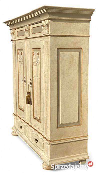 Bogato rzeźbiona szafa dwudrzwiowa w antycznym sprzedam