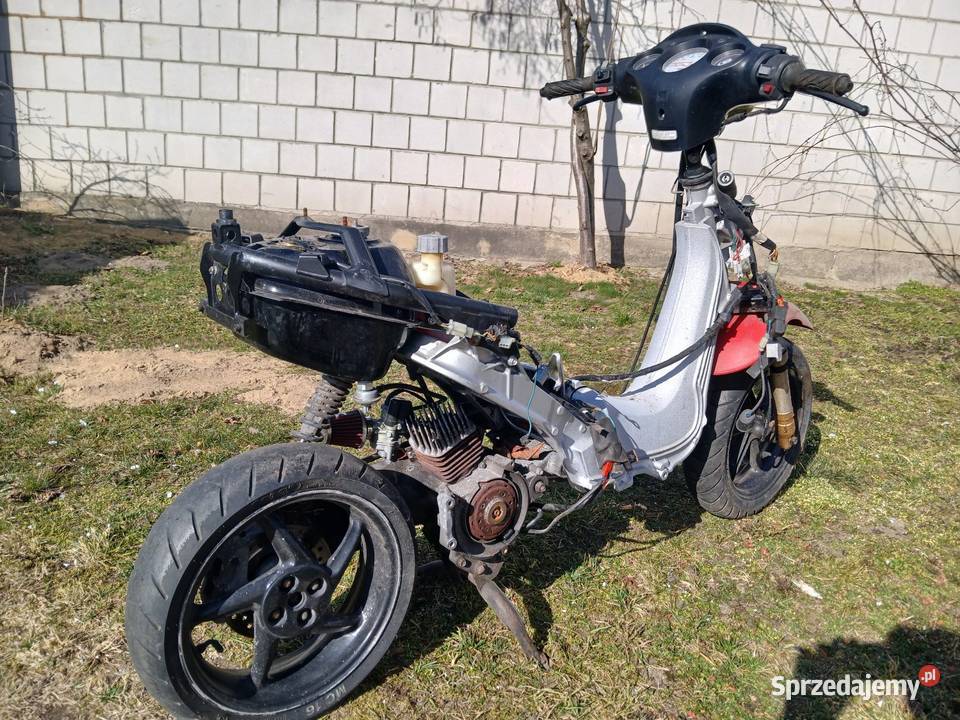 Skuter honda x8r 14000km