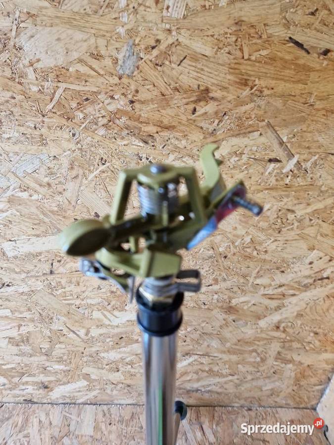 Zraszacz metalowy pulsacyjny na stojaku G73056 Zraszacze wielkopolskie sprzedam