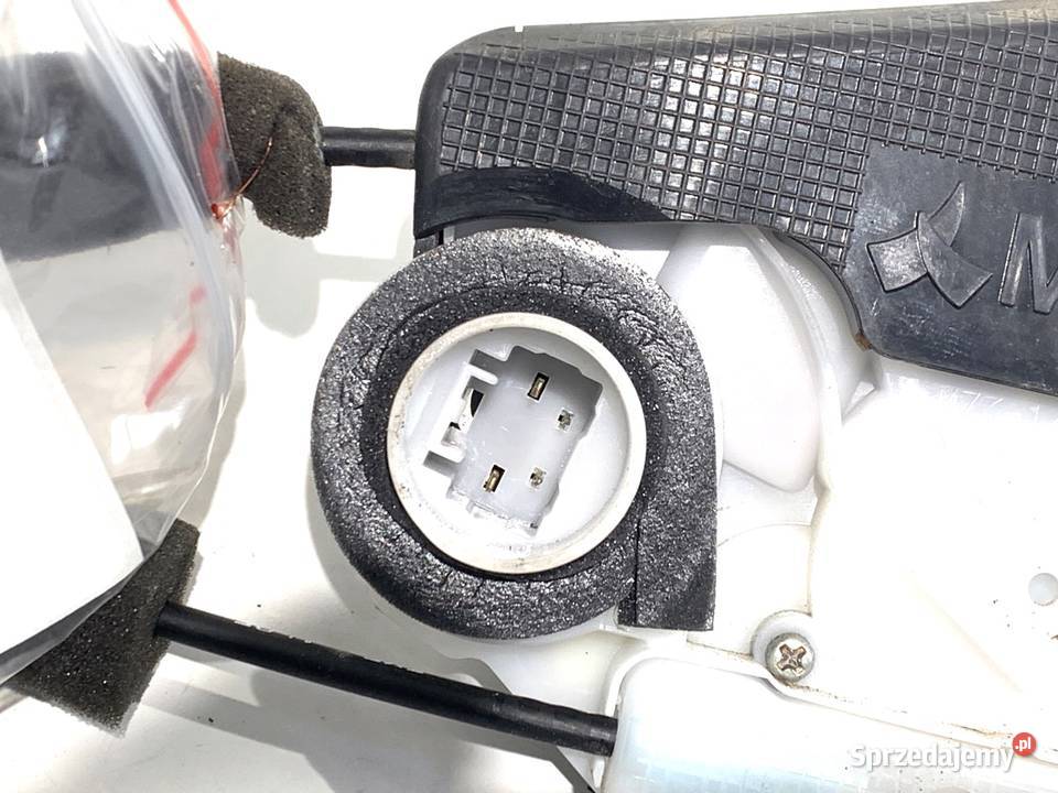 ZAMEK DRZWI PRAWY TYŁ HONDA CRV V SUV Motoryzacja sprzedam