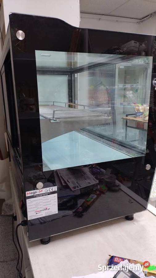 Witryna chłodnicza cukiernicza i regał na Warszawa