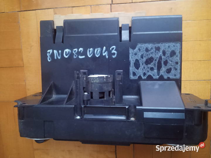 Audi TT 8N Panel nawiewu Climatronic 8N0820043 osobowe podkarpackie Dębica