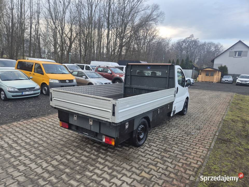 2011 Opel Vivaro Skrzynia 3 osoby 20d 114 KLIMA