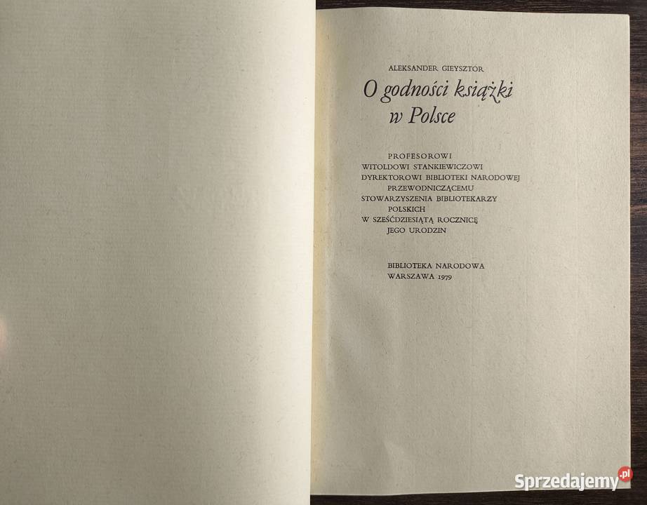 O godności książki w Polsce Aleksander Gieysztor Warszawa