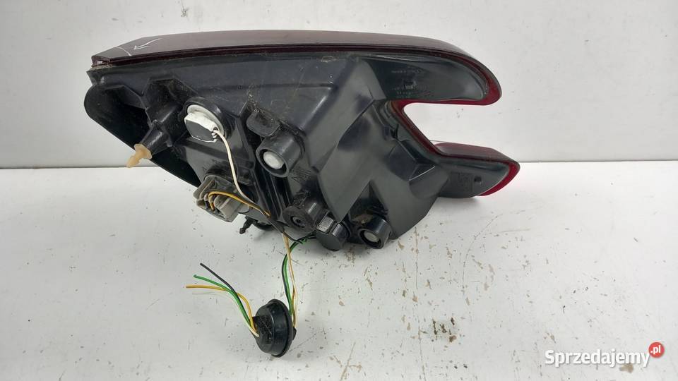 RENAULT MEGANE III KOMBI LAMPA TYŁ PRAWA W KLPAĘ Zbierkowo
