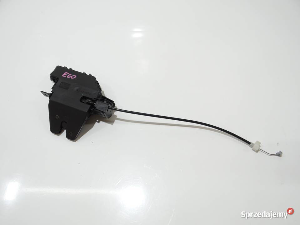BMW E60 ZAMEK KLAPY BAGAŻNIKA 8196401 lubelskie Strzyżewice