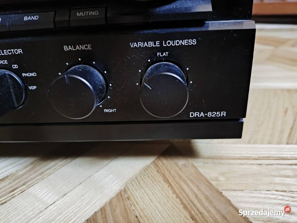 Amplituner stereo Denon