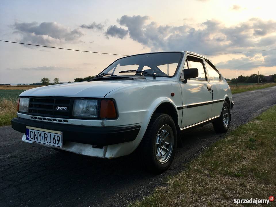 Skoda136 RAPID 5 Speed Garde Coupe 130 Rok produkcji 1989 Korfantów