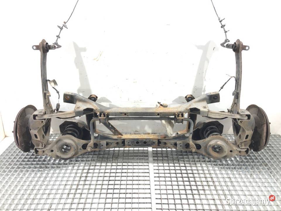 BELKA TYŁ VOLVO C30 Hatchback 0613 TYLNA