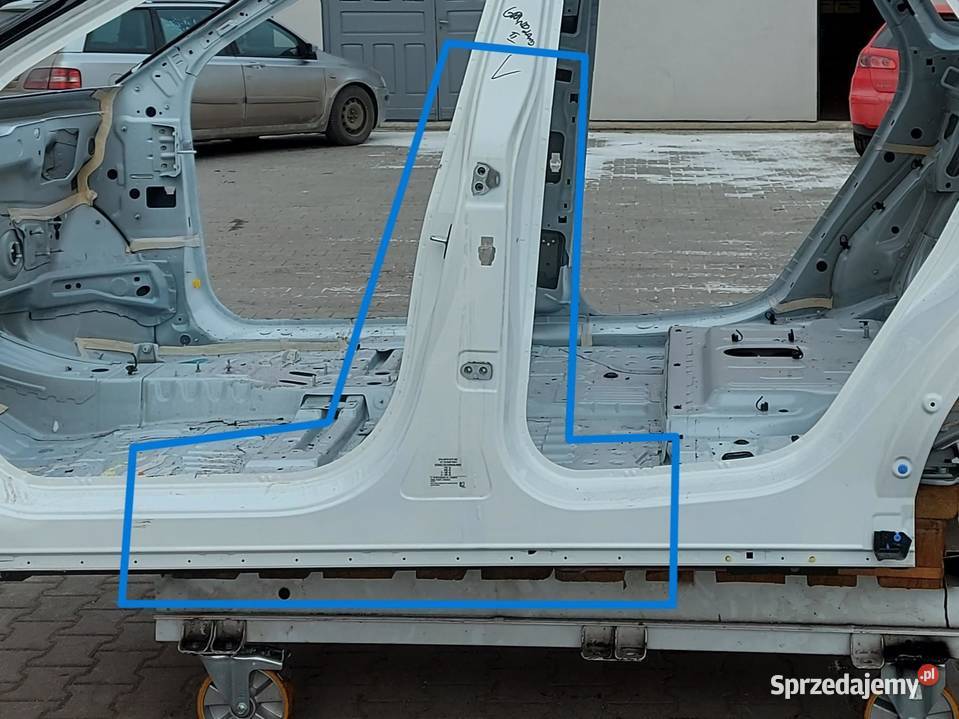 OPEL Grandland II 2024 Próg słupek lewy EWPB