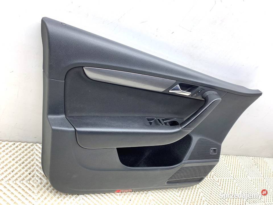 BOCZEK DRZWI LEWY PRZÓD VW PASSAT B7 Kombi 1015