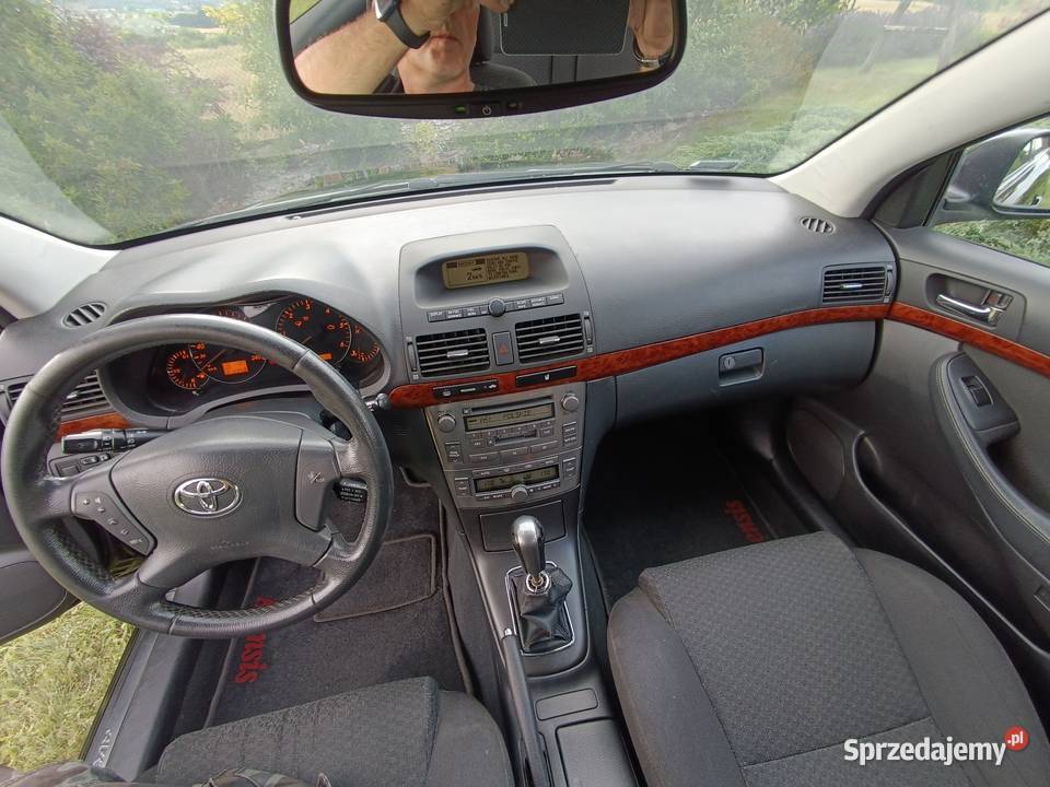 Toyota Avensis D4D T25 diesel Avensis Świecie