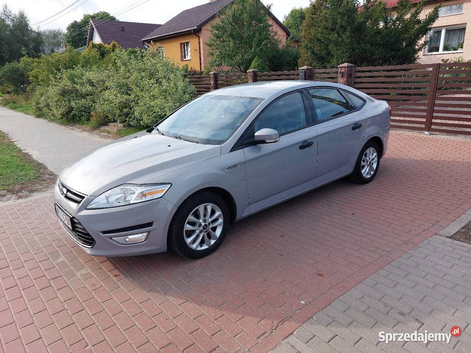 Ford Mondeo 16 benzyna Rok produkcji 2011 Łochów