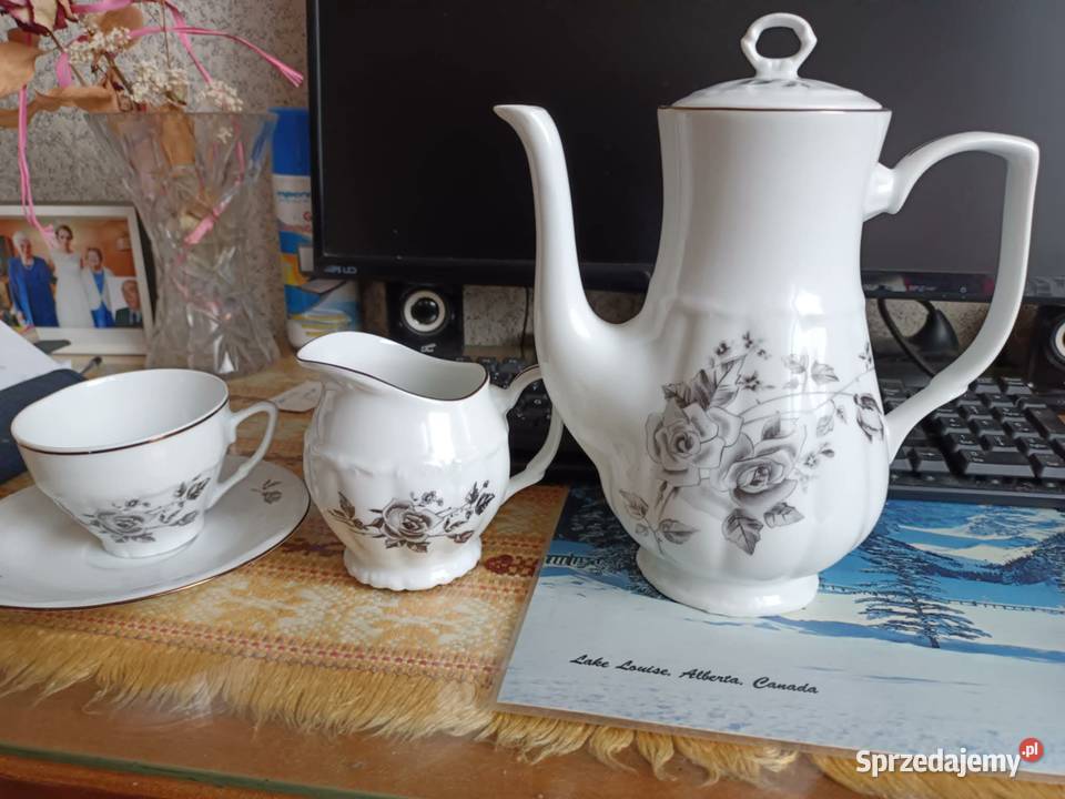 Porcelana Bogucice kom 12 os kawowy PRL śląskie Będzin