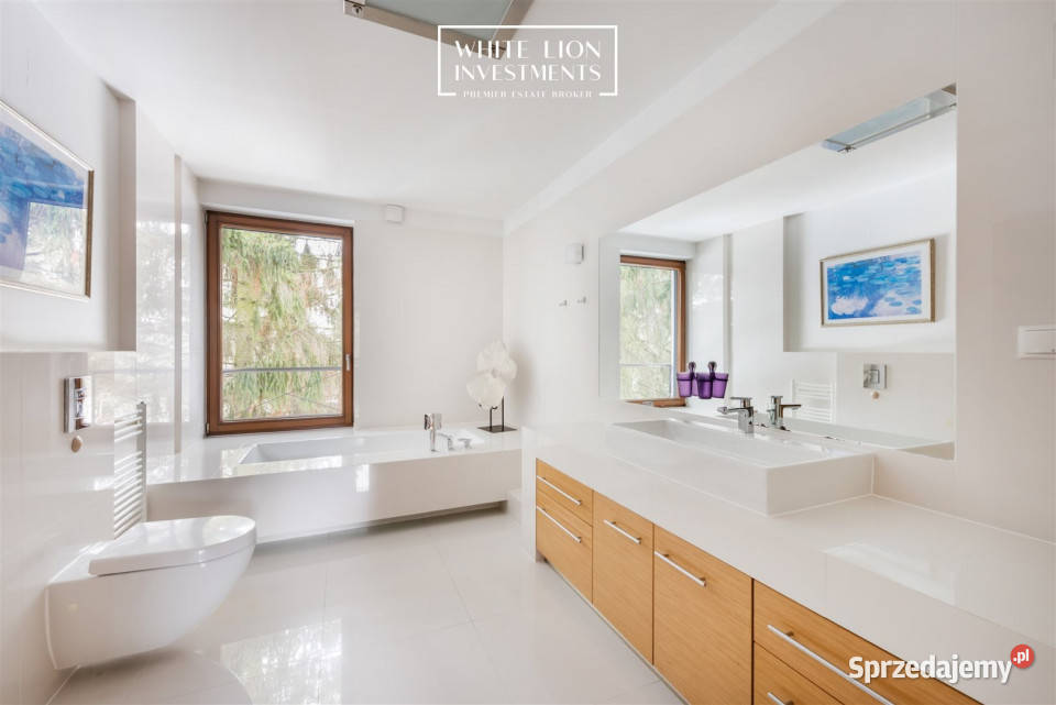 Dom Komorów Północna 320m2