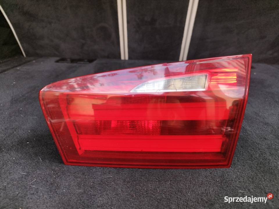 BMW 5 F11 kombi touring lampa prawa w klape