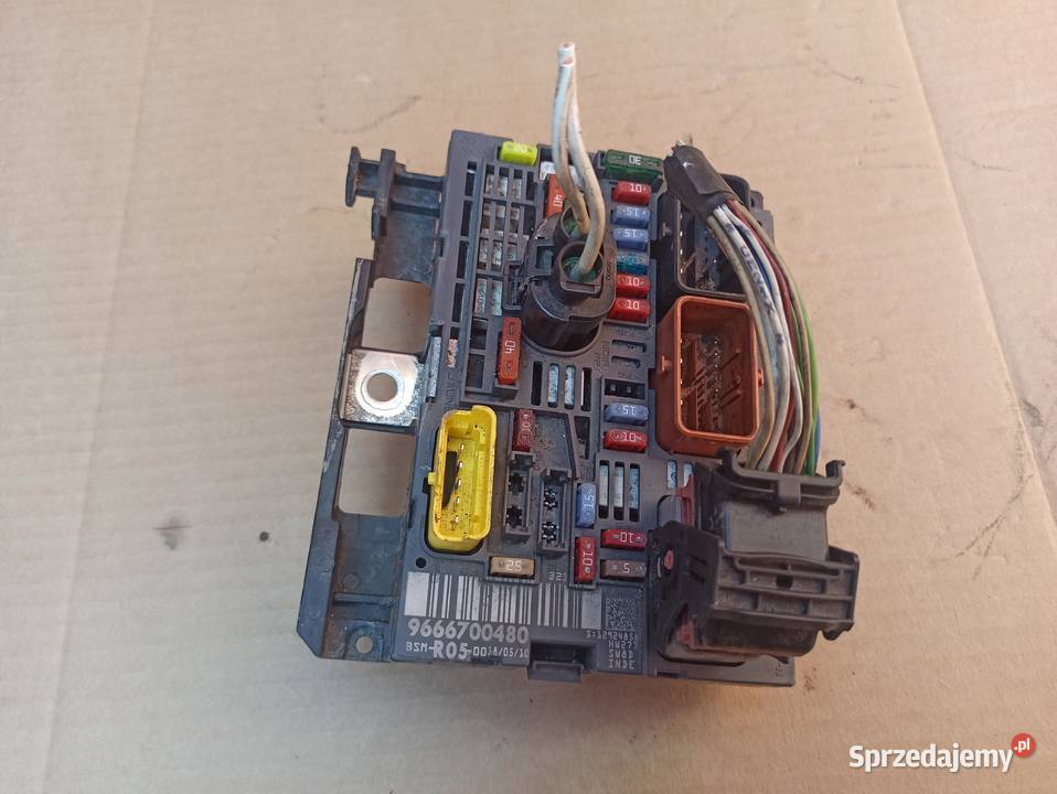 PEUGEOT CITROEN R05 9666700480 MODUŁ SKRZYNKA Skrzynki bezpieczników Bolesławiec