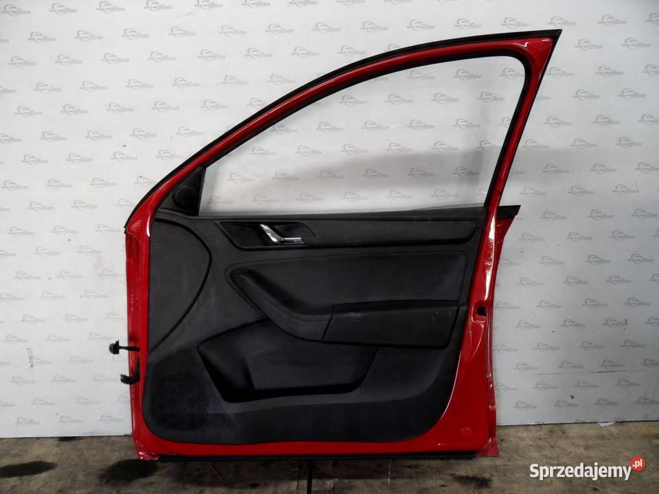 SKODA RAPID SPACEBACK drzwi prawy przód świętokrzyskie