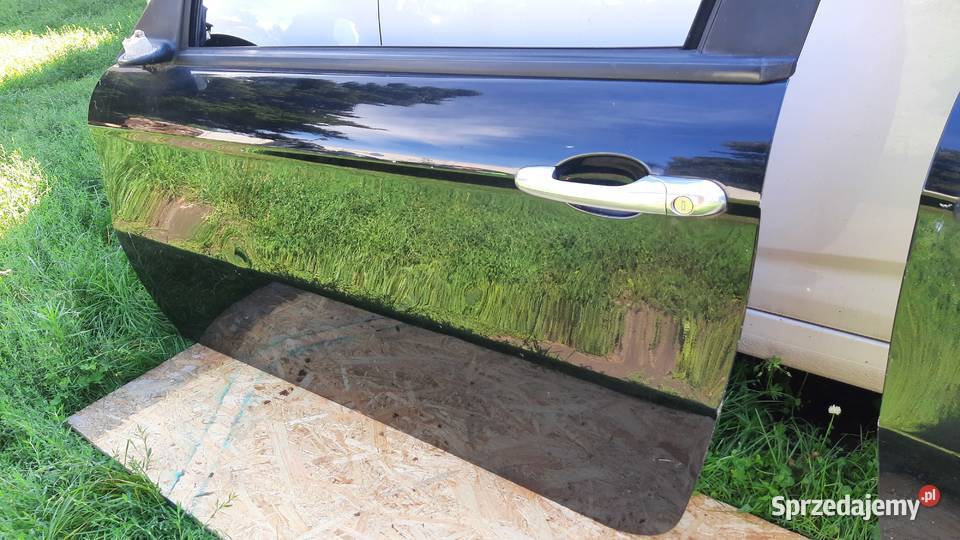 drzwi prawe lewe Alfa Romeo 147 3d lak 601 BB osobowe Dębno