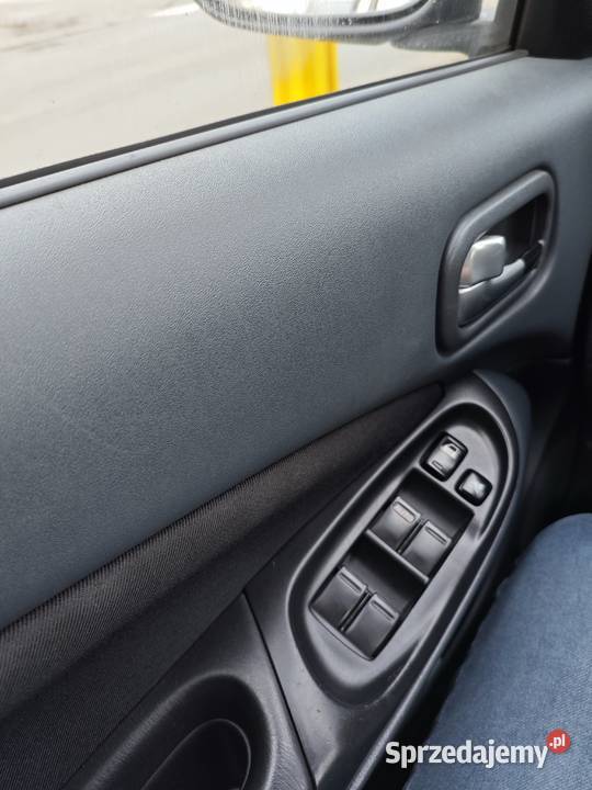 Nissan Almera n16 15 benzyna 2005r 98KM Szczecin