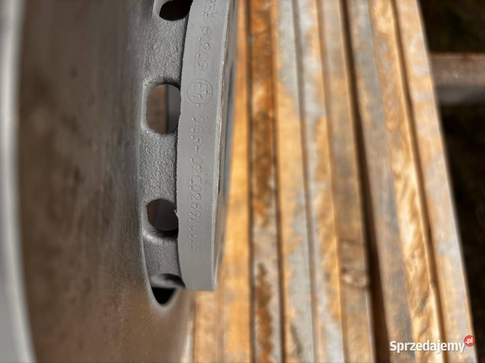 Tarcza hamulcowa wentylowana REMSA Klucze