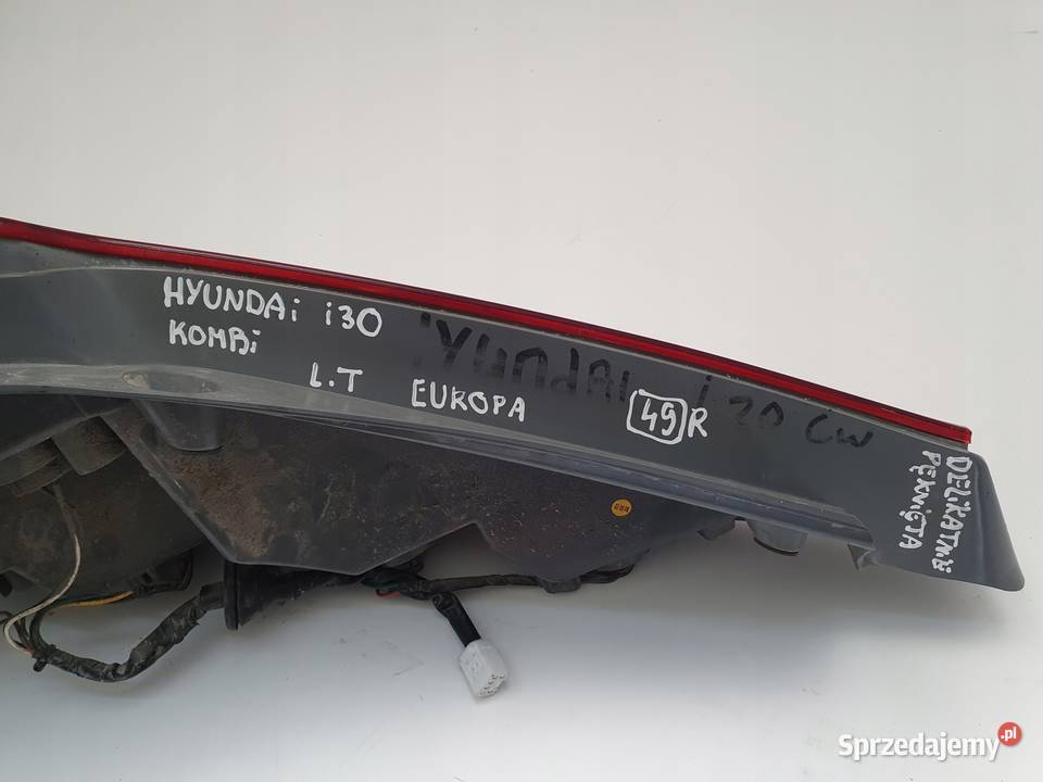 Hyundai i30 0712r Kombi TYLNA LAMPA LEWA lewy