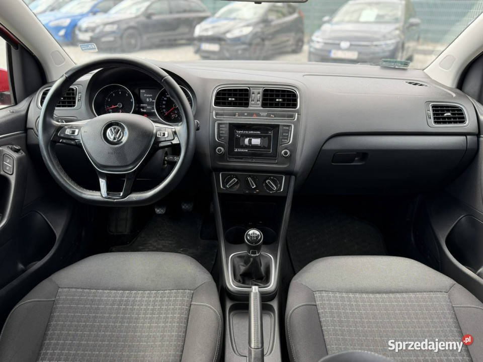 Volkswagen Polo 12 TSi BMT 90 2015r Salon 54 V Rok produkcji 2015