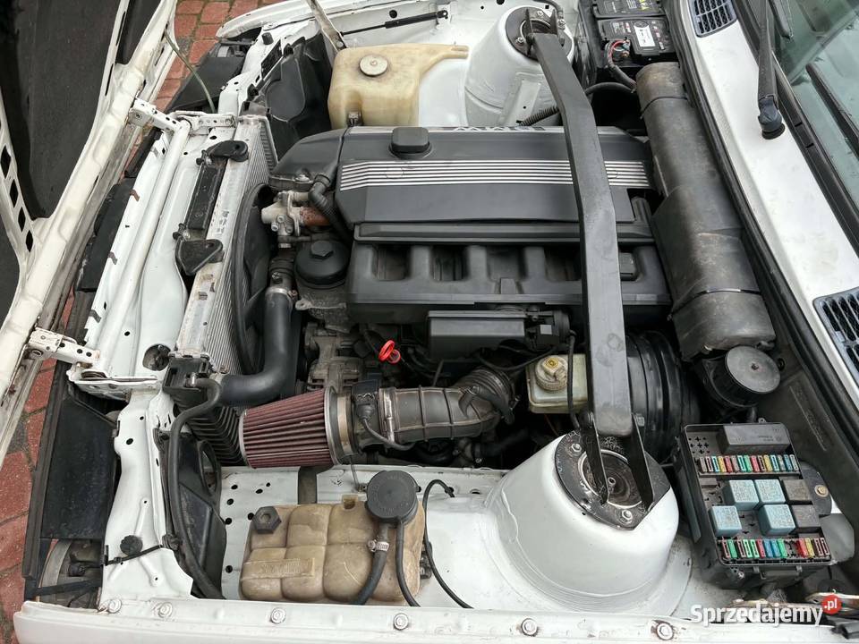 BMW E30 28 swap Prabuty