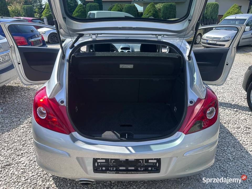Opel Corsa D 2011 14 Benzyna kurtyny powietrzne Corsa
