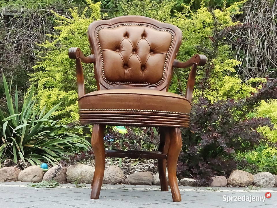 Stylowy Fotel Obrotowy Chesterfield Skóra sprzedam