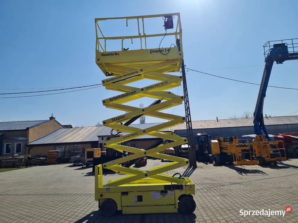 Podnośni nożycowy Haulotte Compact 14 2016 wys Rok produkcji 2016 Dźwigi, podnośniki Dąbrowa Tarnowska sprzedam