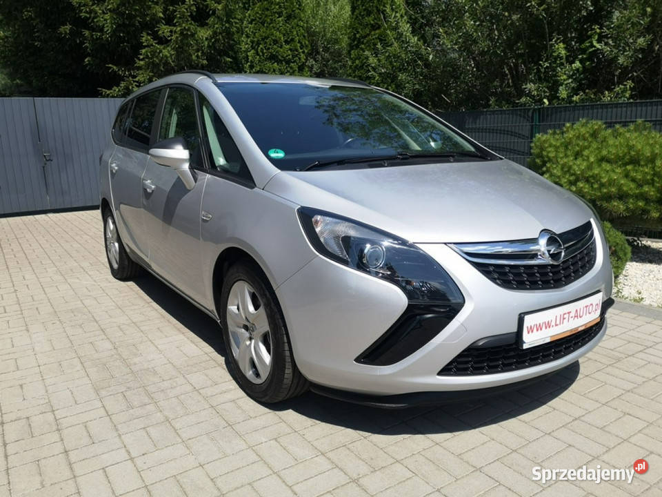 Opel Zafira 14T 140 Klima Tempomat 6 biegów 7 ESP Strzegom