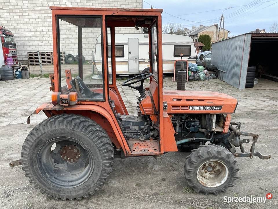 Traktor Mini Kubota B8200 HST 4x4 Przedni TUZ Wysokie Mazowieckie