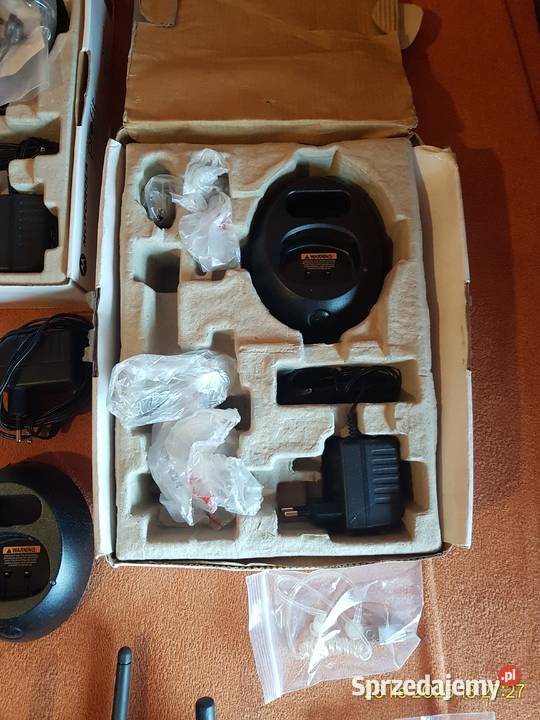 Zestaw 4 radiotelefonów PMR Motorola XTX446