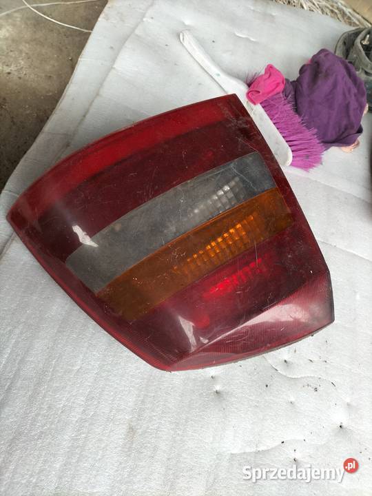OPEL ASTRA II G 2 LAMPA TYŁ TYLNA PRAWA Prawe Kamień-Kolonia