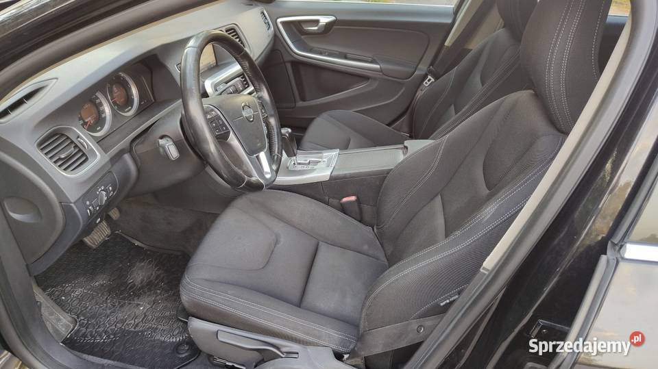 Volvo S60 24 diesel 205 AWD salon 2010r kamera cofania Toruń