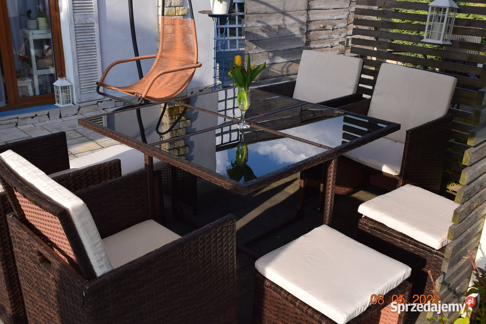 ogród zestaw mebli tulipan 8 osob 4 foteli 4 puf Ogród Bosutów