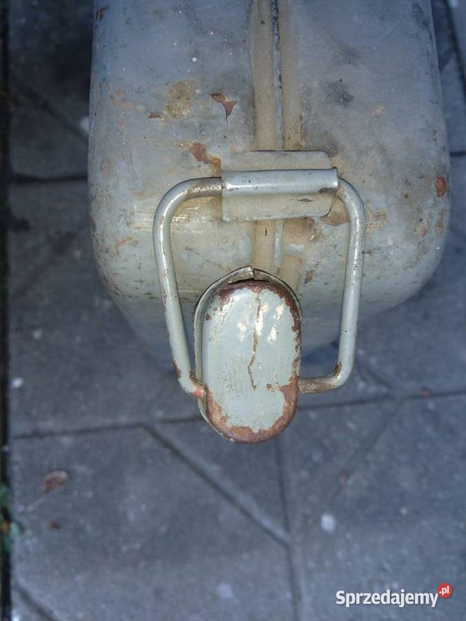Kanister stary 10l z lejkiem z prl Kanistry, lejki i pompki Bielsko-Biała