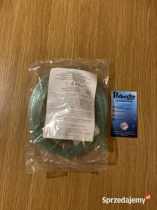 Maska tlenowa z rezerwuarem i drenem 2 sztuki w sprzedam