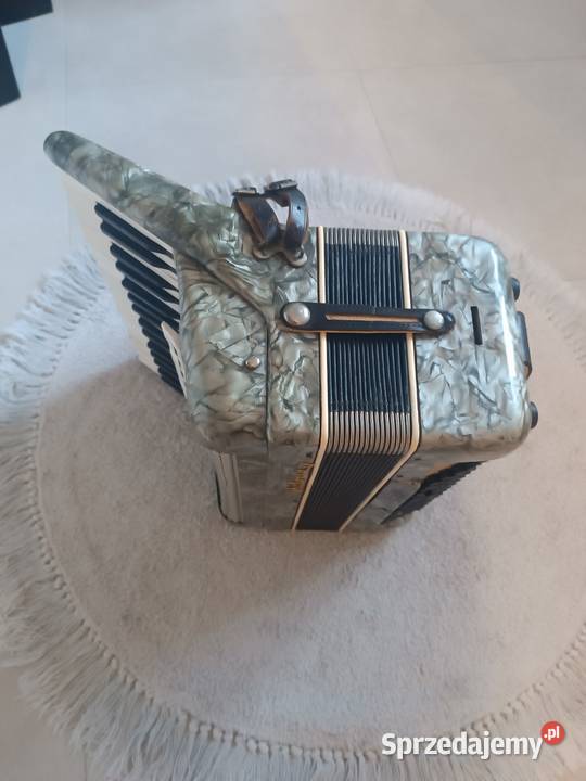 Akordeon victoria 2 80 basow Dębica