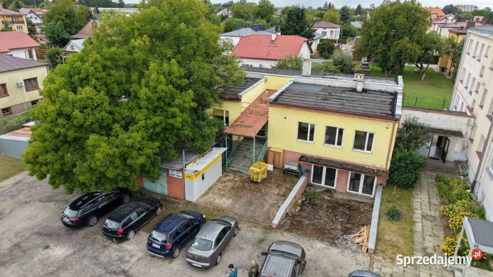 Budynek usługowy handlowy w Lubaczowie Lubaczów