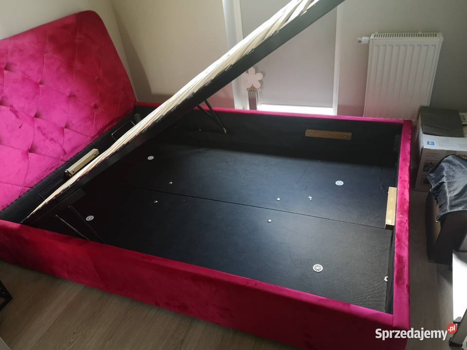 Solidne i masywne łóżko z materacem materasso Wrocław sprzedam