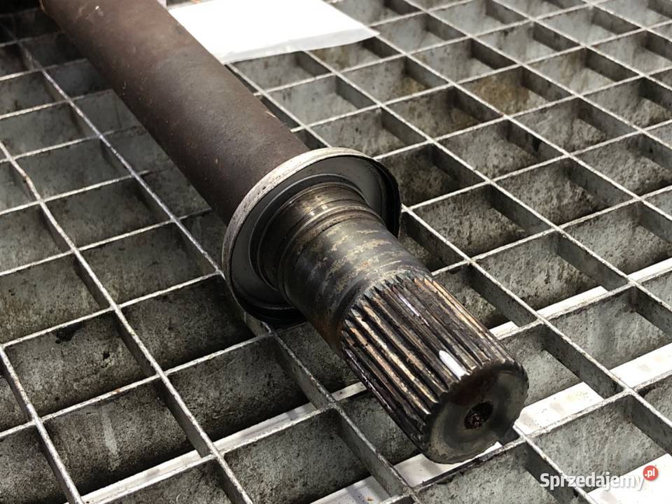 PÓŁOŚ PRAWY PRZÓD RENAULT LAGUNA III 8200786810 osobowe podkarpackie