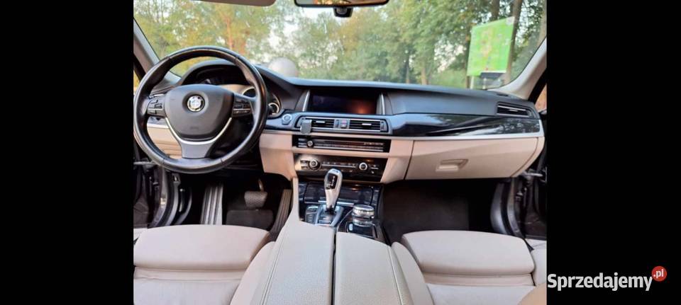 BMW F10 525d xDrive Klasa Styl i Napęd na 4 łapy Jedwabne