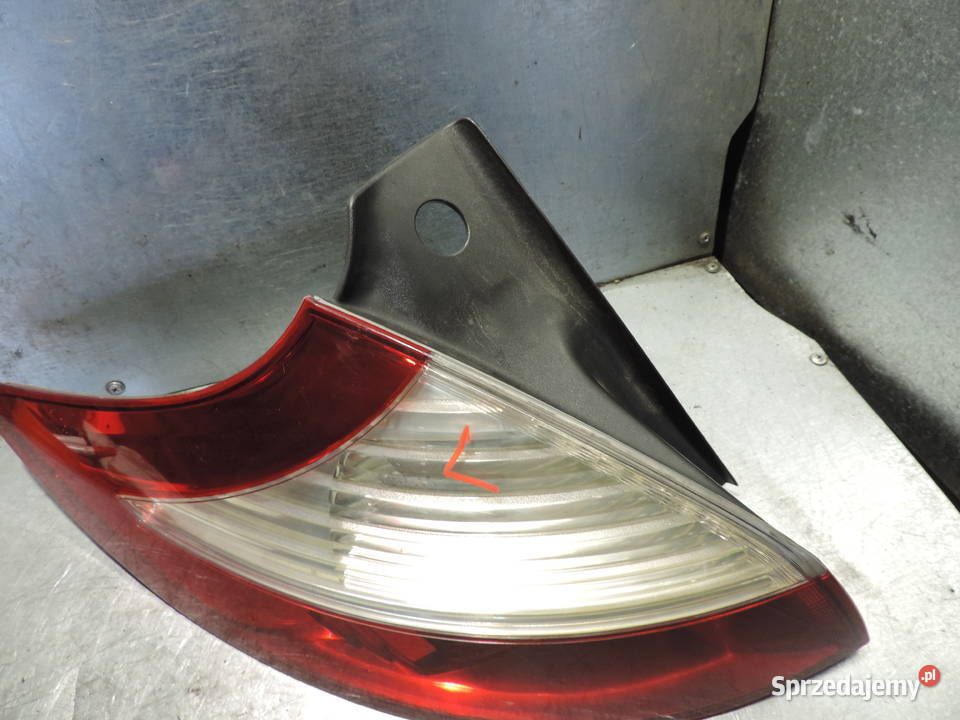 LAMPA LEWY TYŁ TYLNA RENAULT MEGANE III HB osobowe sprzedam
