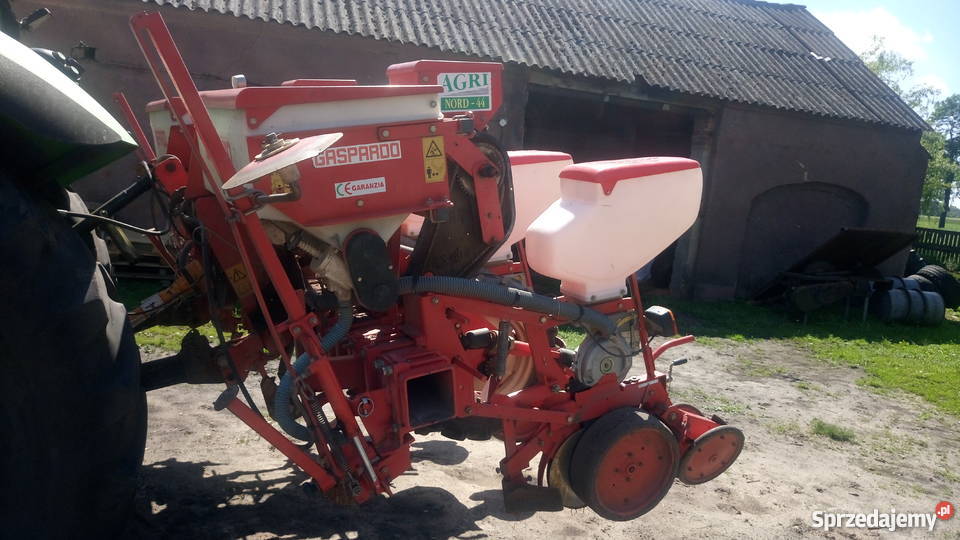 Siewnik gaspardo 4 rzędy talerzowy Tarnówka Wiesiołowska sprzedam