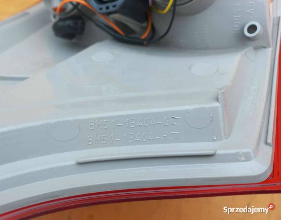 FORD FOCUS MK3 KOMBI 2010 2014 BM5113404G LAMPA osobowe