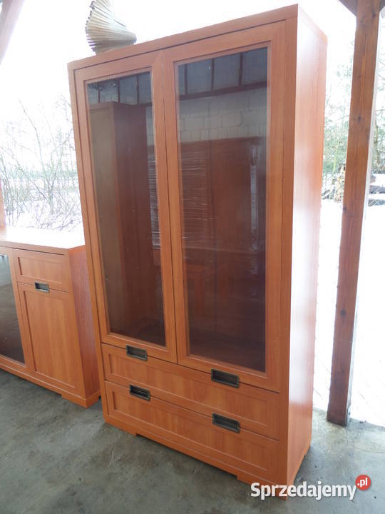 komplet mebli komoda witryna ława 2 słupki stan Pozostałe Buczek