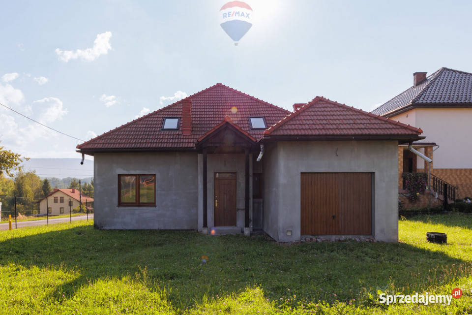 Dom z poddaszem użytkowym 175m2 Bulowice