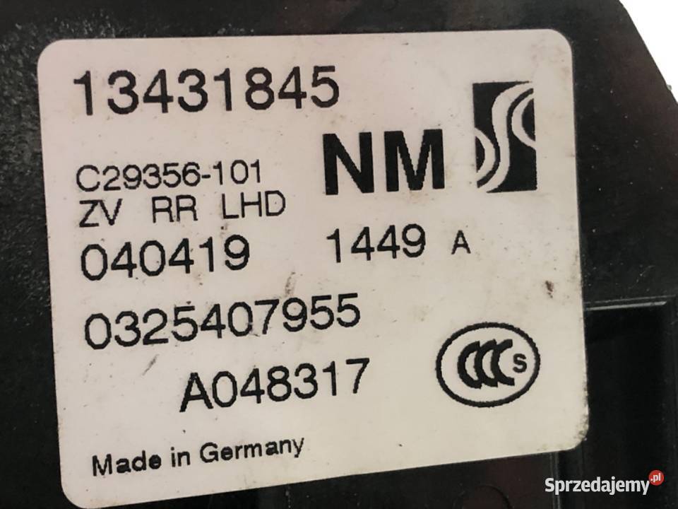 ZAMEK DRZWI PRAWY TYŁ OPEL CORSA E Hatchback